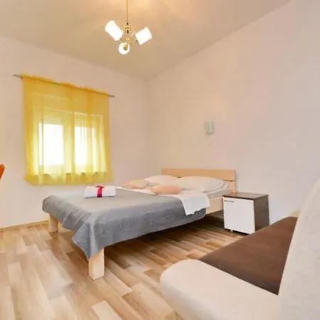 Apartamento Antonija Starigrad Paklenica