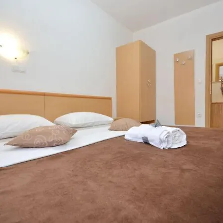 Antonija Apartamento Starigrad Paklenica