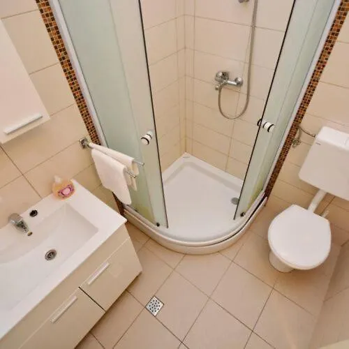 Antonija Starigrad Paklenica