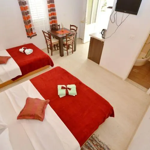 Apartment Antonija *